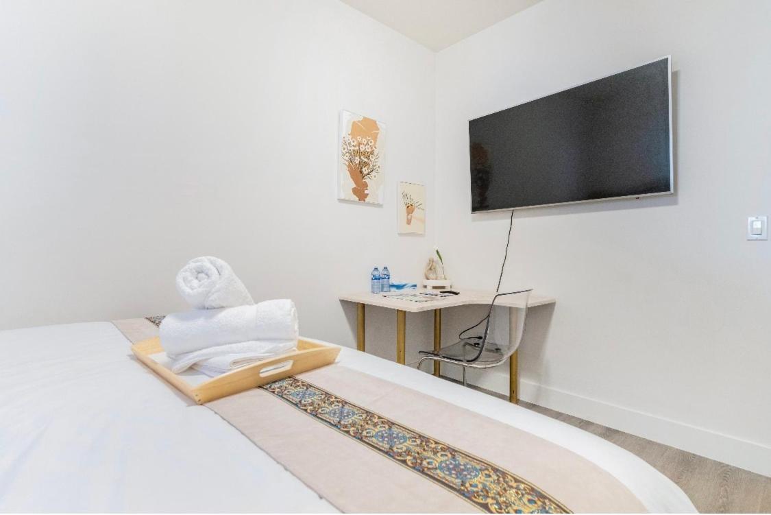 Si & Daniel Home Near Yvr Airport & Skytrain Separate Entry Free Parking Ричмънд Екстериор снимка